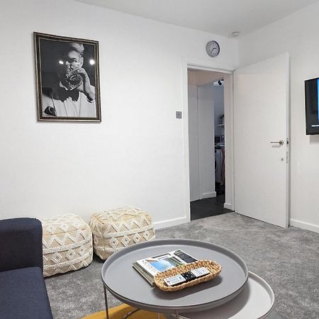 Charming & Quaint Old Compton Apartamento - Quiet Guests Only Allowed, No Parties Allowed, Over 25 Years Old Or Families ลอนดอน ภายนอก รูปภาพ