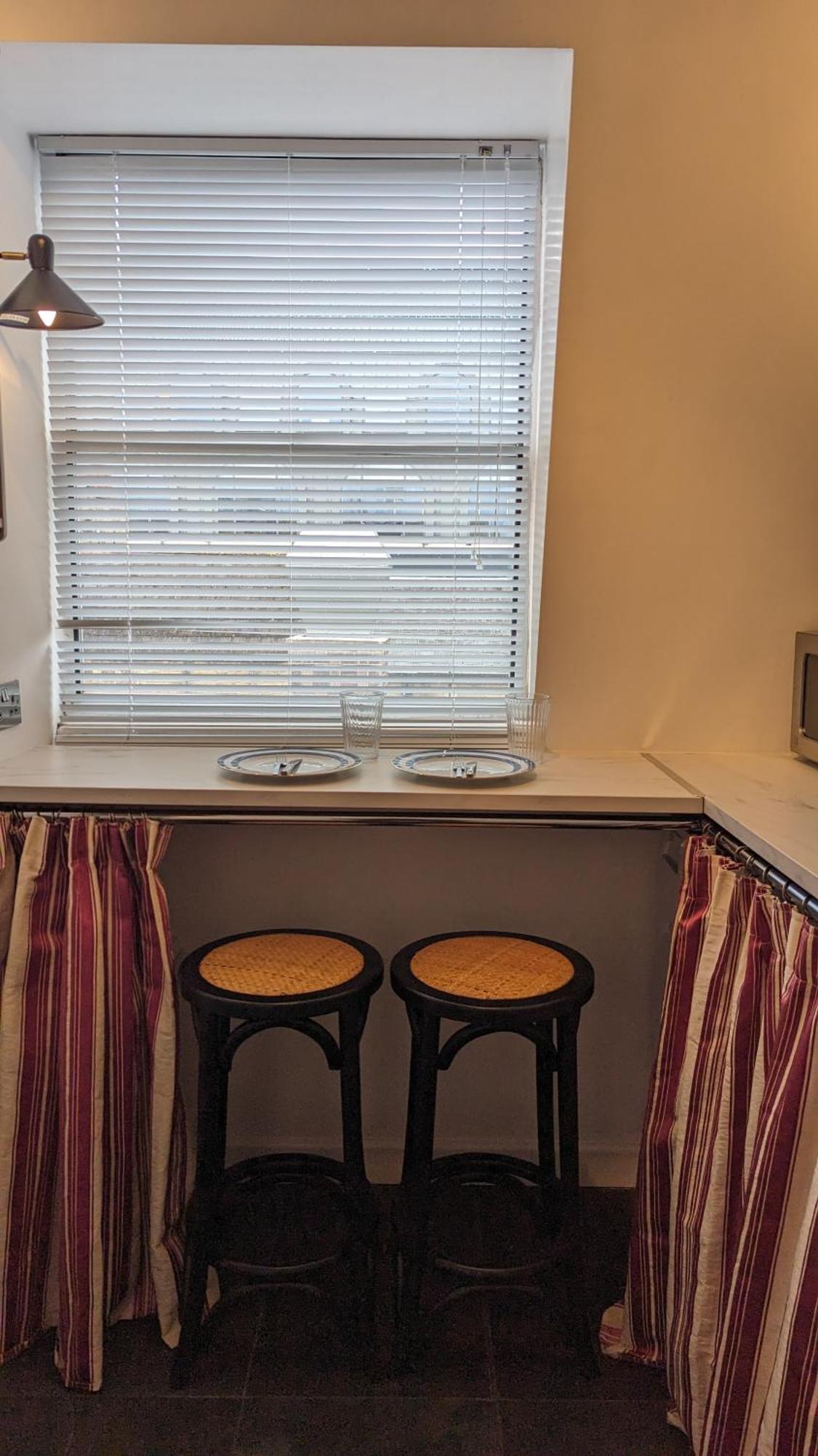 Charming & Quaint Old Compton Apartamento - Quiet Guests Only Allowed, No Parties Allowed, Over 25 Years Old Or Families ลอนดอน ภายนอก รูปภาพ