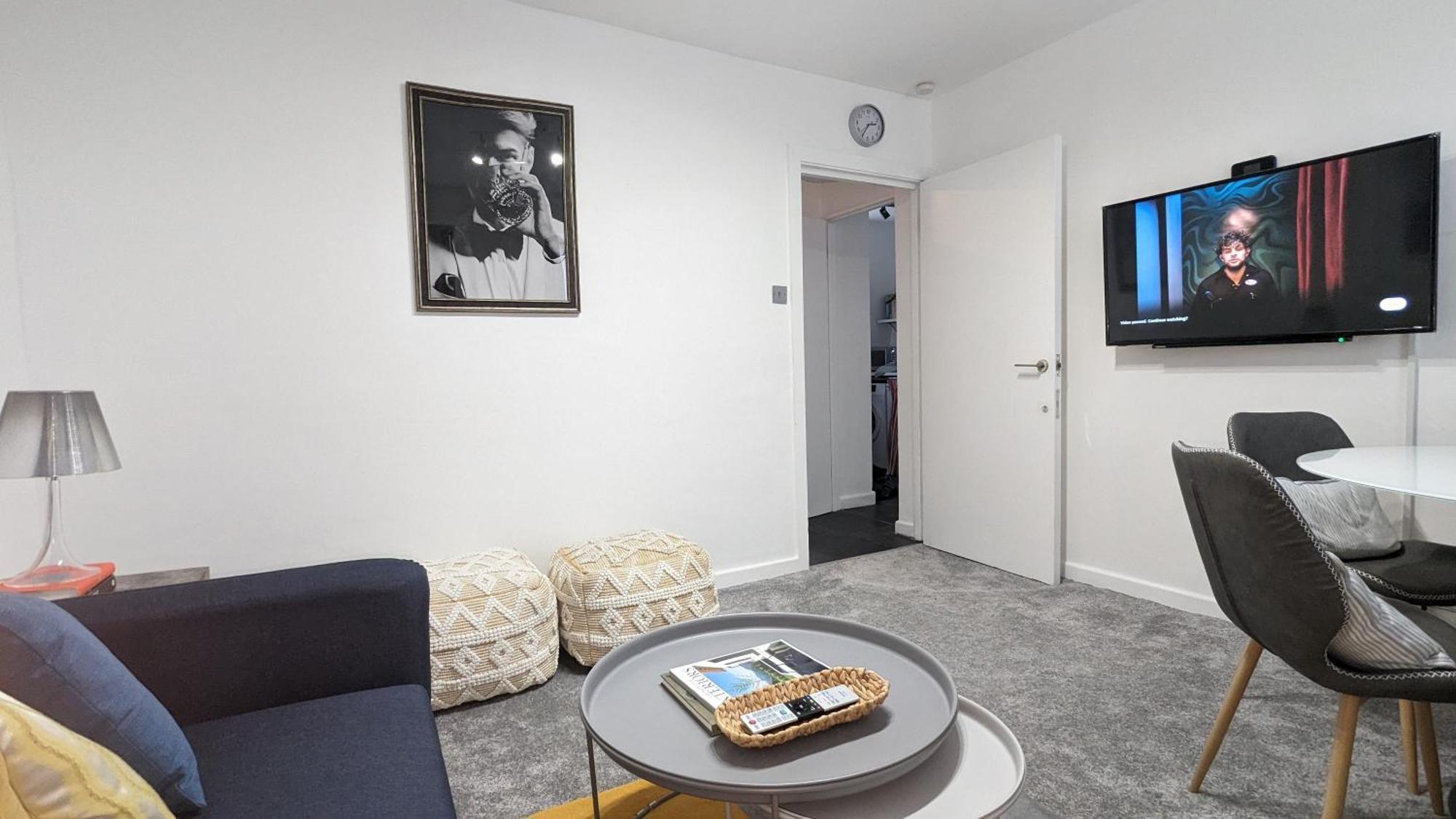 Charming & Quaint Old Compton Apartamento - Quiet Guests Only Allowed, No Parties Allowed, Over 25 Years Old Or Families ลอนดอน ภายนอก รูปภาพ