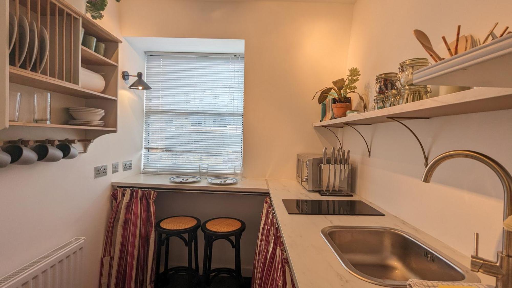 Charming & Quaint Old Compton Apartamento - Quiet Guests Only Allowed, No Parties Allowed, Over 25 Years Old Or Families ลอนดอน ภายนอก รูปภาพ